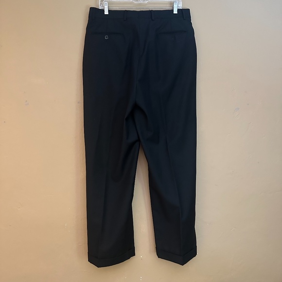 Ungaro Wool Suit 42L Pants 33w x 31i Gently worn Sold by Macy's 3 button - Picture 5 of 6